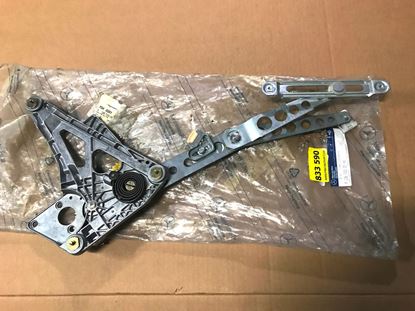 Picture of Mercedes window regulator 1267200546