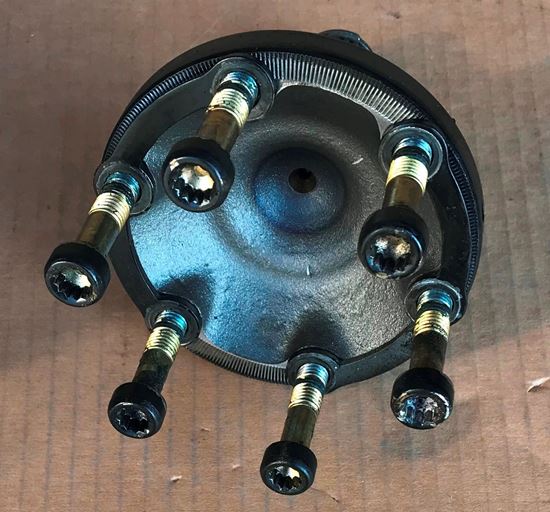 Picture of MERCEDES W124,W126,R129,W140,W210 DIFFERENTIAL FLANGE 1293500845